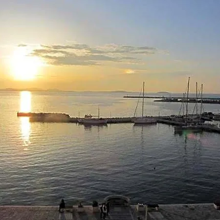 ホテル Coronis Naxos City