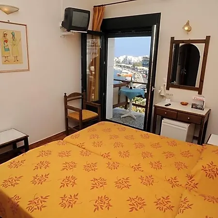 Coronis Hotel